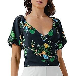 SUGARLIPS Delphine Floral Puff Sleeve Crop Top in Navy/Green
